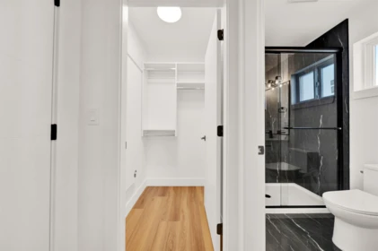 Mudroom Photo of 16487 20 Avenue, Surrey, BC