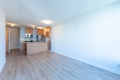 Kitchen Island Photo of 2501 909 Mainland Street, Vancouver, BC