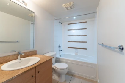 Powder Room Photo of 2501 909 Mainland Street, Vancouver, BC