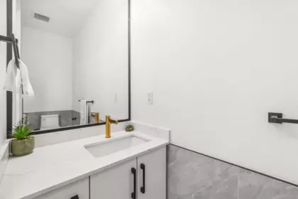 Primary Bathroom Photo of 1 5737 Clarendon Street, Vancouver, BC