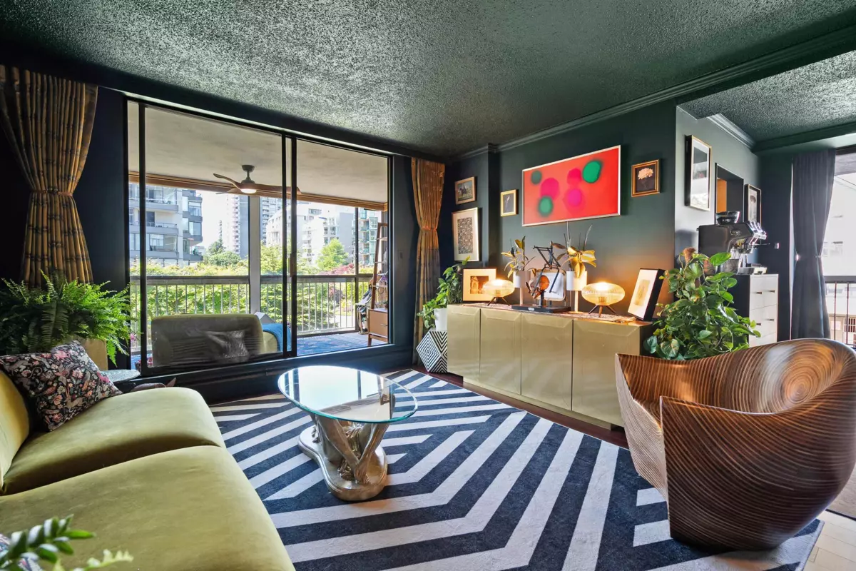 Family Room Photo of 203 1390 Duchess Avenue, West Vancouver, BC