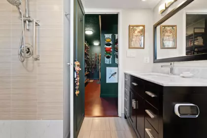 Laundry Room Photo of 203 1390 Duchess Avenue, West Vancouver, BC