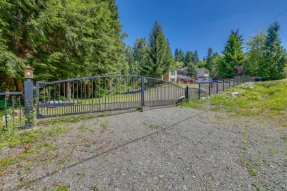 Hot Tub / Spa Photo of 26115 124 Avenue, Maple Ridge, BC