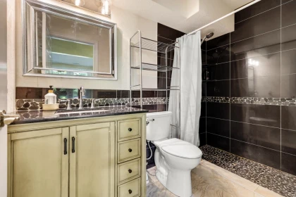 Laundry Room Photo of 26115 124 Avenue, Maple Ridge, BC