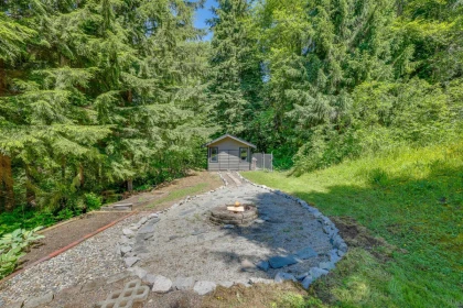 Outdoor Kitchen Photo of 26115 124 Avenue, Maple Ridge, BC