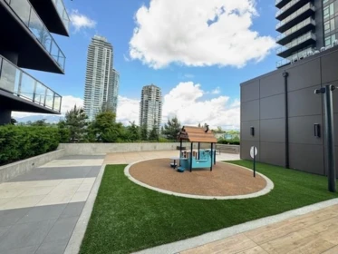 Breakfast Nook Photo of 3609 4168 Lougheed Highway, Burnaby, BC