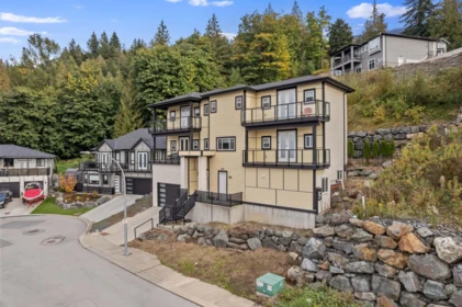 8204 Harvest Place, Chilliwack, BC, Chilliwack — Single Family Residence for sale
