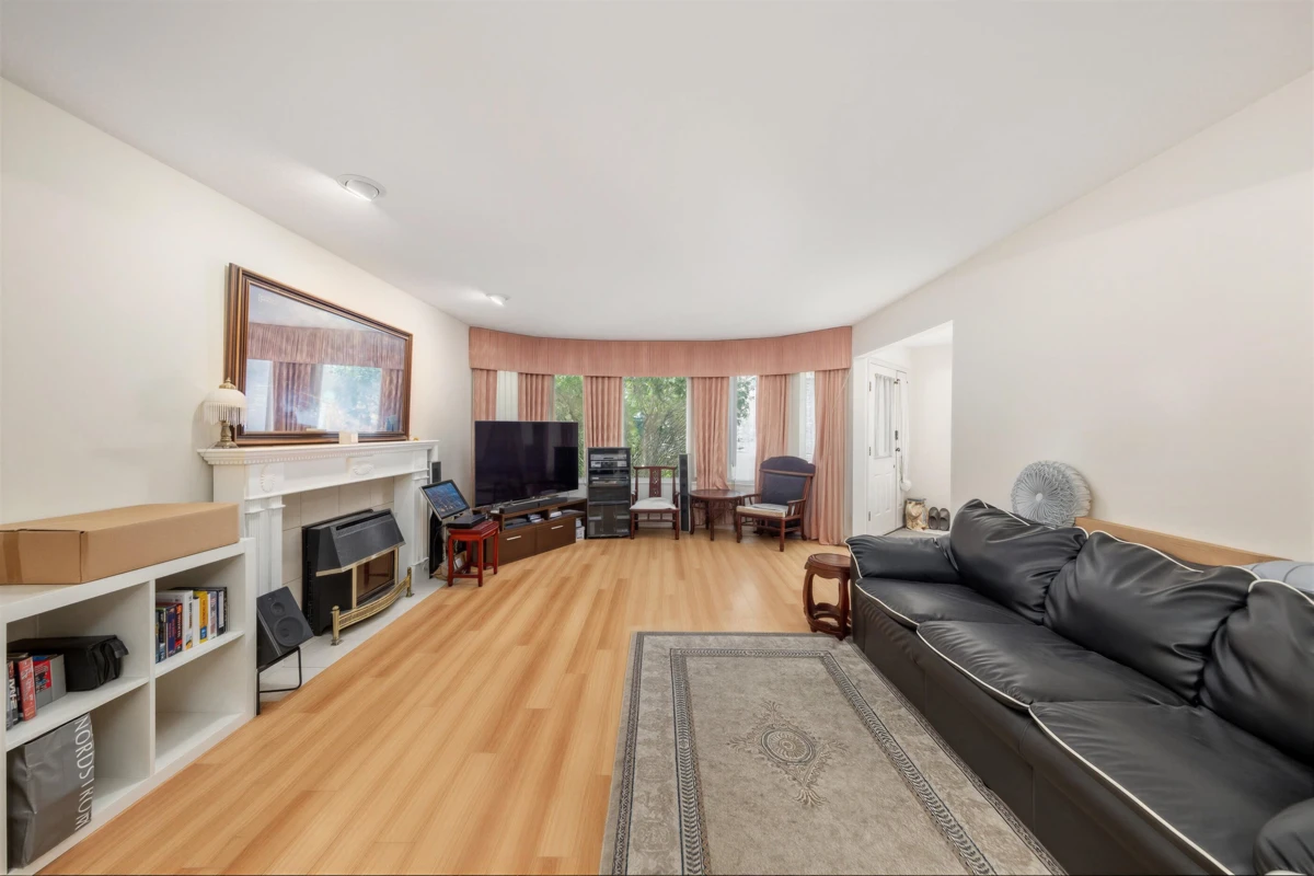 Family Room Photo of 3830 Mckay Drive, Richmond, BC