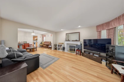 Kitchen Photo of 3830 Mckay Drive, Richmond, BC