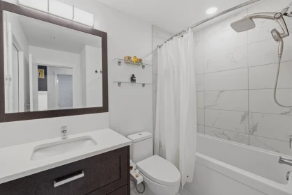 Primary Bathroom Photo of 511 5638 201a Street, Langley, BC