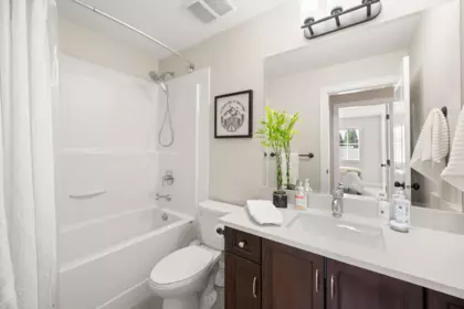 Laundry Room Photo of 25 33460 Lynn Avenue, Abbotsford, BC
