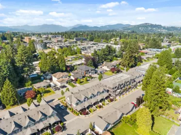 Neighborhood Park Photo Near 25 33460 Lynn Avenue, Abbotsford, BC