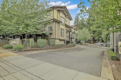 49 6123 138 Street, Surrey, BC, Surrey — Townhouse for sale