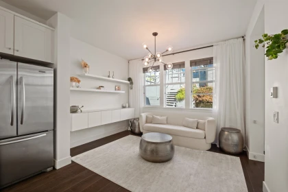 Primary Bedroom Photo of 1 3439 Roxton Avenue, Coquitlam, BC