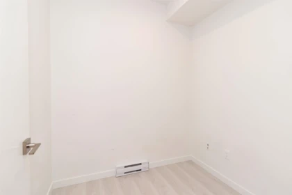Bedroom 4 Photo of 201 13838 108 Avenue, Surrey, BC