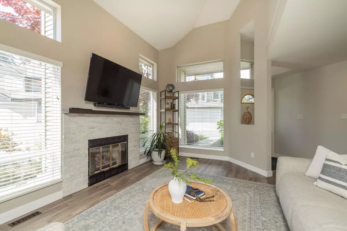 Family Room Photo of 863 Roche Point Drive, North Vancouver, BC