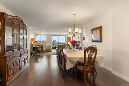 Kitchen Photo of 1901 1245 Quayside Drive, New Westminster, BC