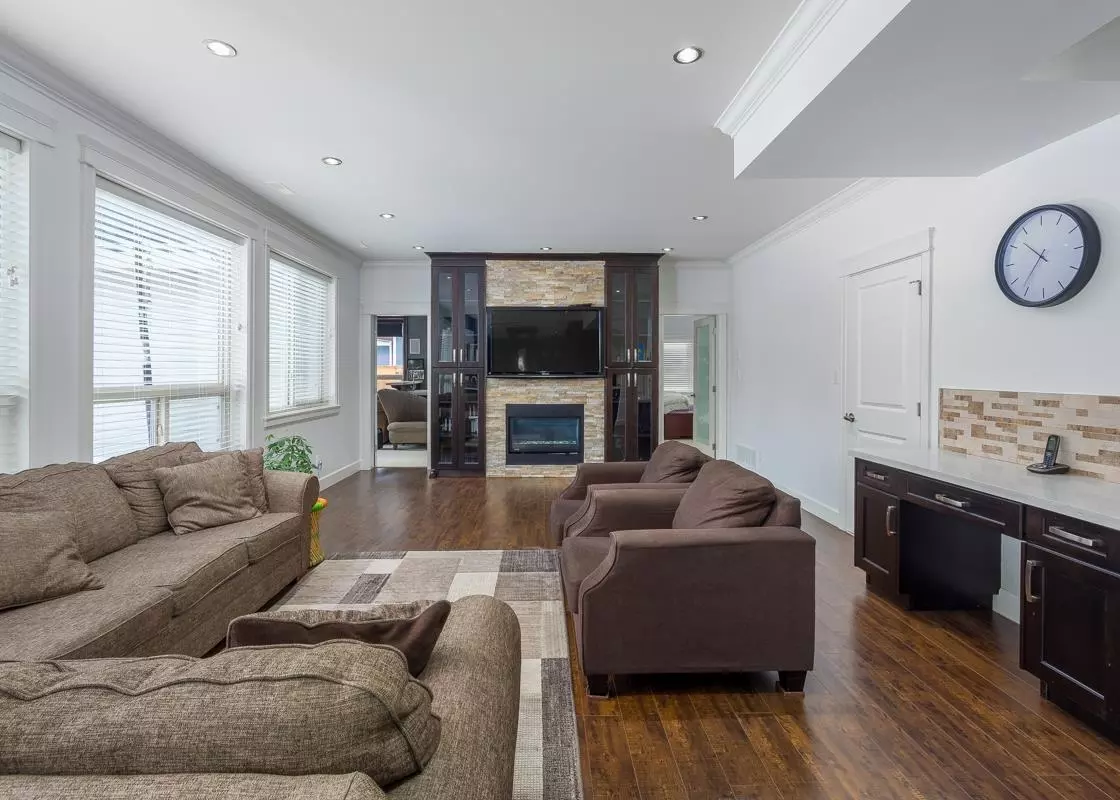 Living Room Photo of 41440 Dryden Road, Squamish, BC