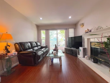 4156 Cambridge Street, Burnaby, BC, Burnaby — Single Family Residence for sale