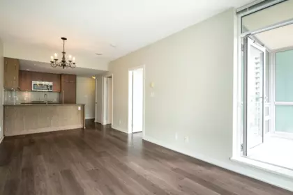 Breakfast Nook Photo of 1605 2975 Atlantic Avenue, Coquitlam, BC