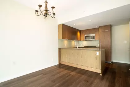 1605 2975 Atlantic Avenue, Coquitlam, BC, Coquitlam — Apartment/Condo for sale