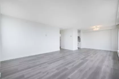 2102 6540 Burlington Avenue, Burnaby, BC, Burnaby — Apartment/Condo for sale