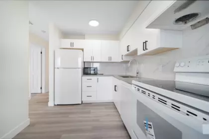 2102 6540 Burlington Avenue, Burnaby, BC, Burnaby — Apartment/Condo for sale