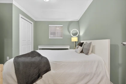 Entry Foyer Photo of 13745 58a Avenue, Surrey, BC