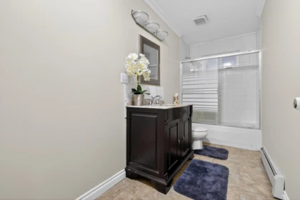 Mudroom Photo of 13745 58a Avenue, Surrey, BC