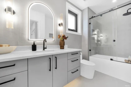 Mudroom Photo of 2 2316 Cliff Avenue, Burnaby, BC