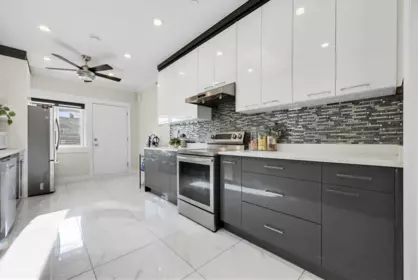 Kitchen Island Photo of 765 Skeena Street, Vancouver, BC