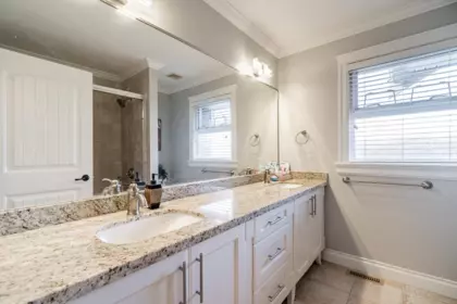 Hallway Photo of 933 164 Street, Surrey, BC