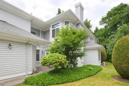12 5708 208 Street, Langley, BC, Langley — Townhouse for sale