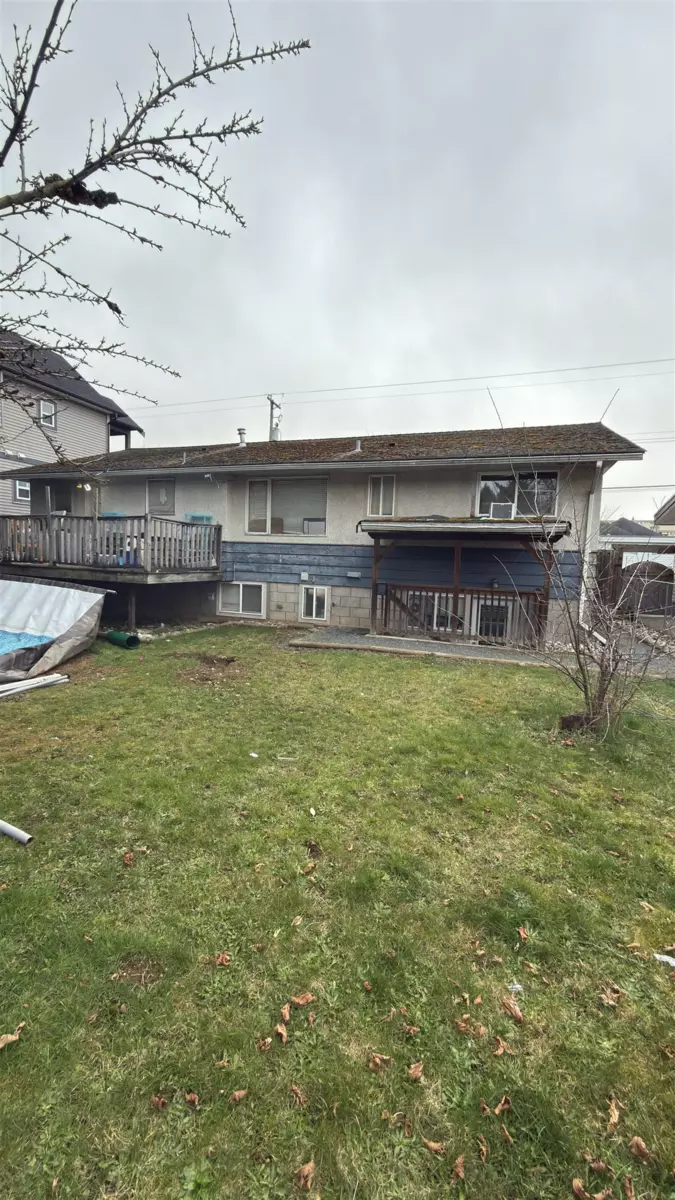 Living Room Photo of 2797 Princess Street, Abbotsford, BC