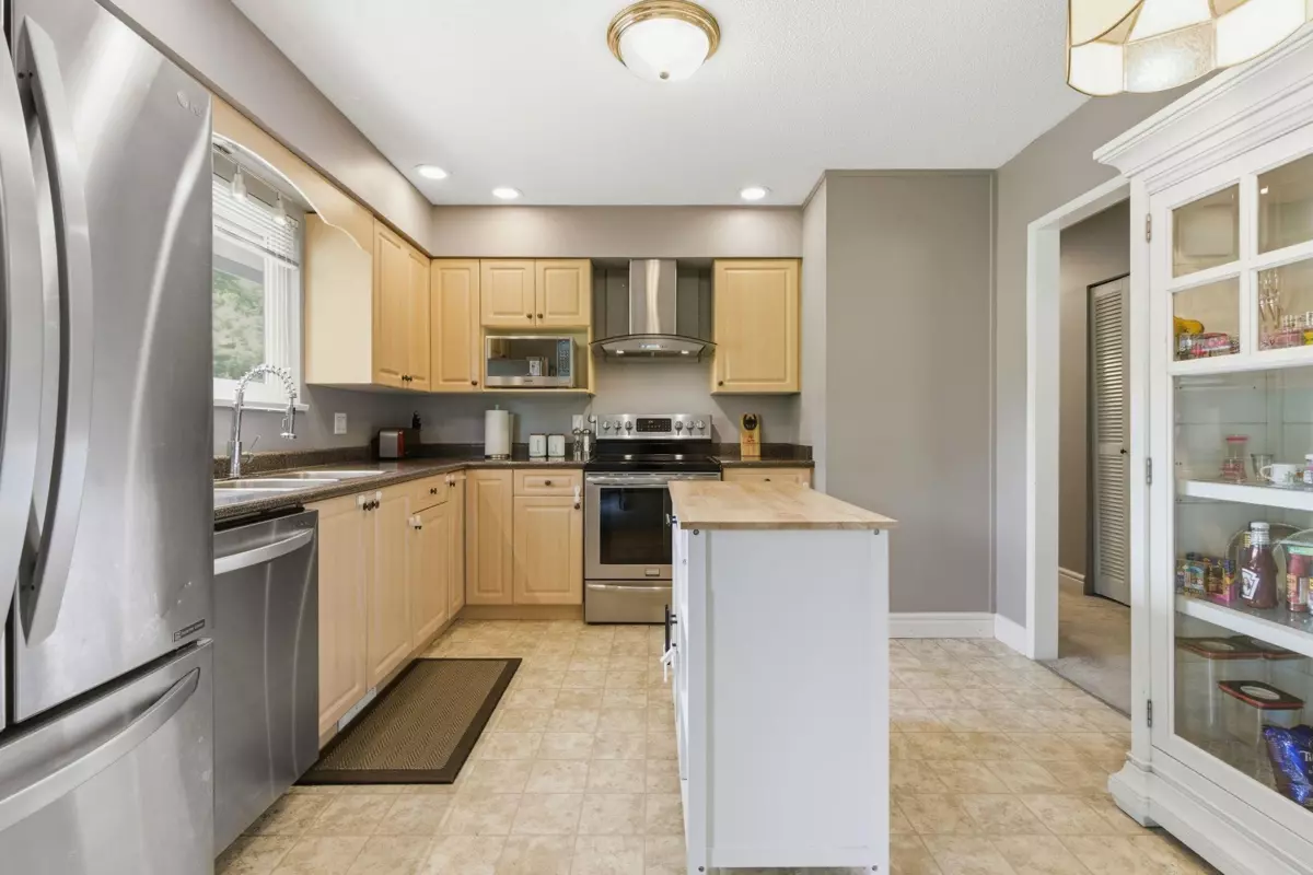 Dining Area Photo of 20844 45a Avenue, Langley, BC