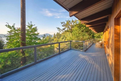 Mudroom Photo of 170 Highview Place, Lions Bay, BC