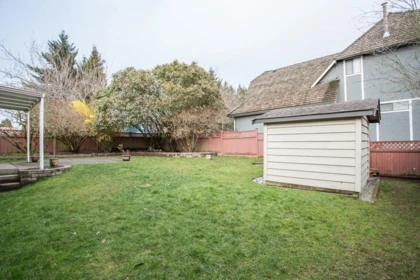 Backyard Photo of 1990 150 Street, Surrey, BC