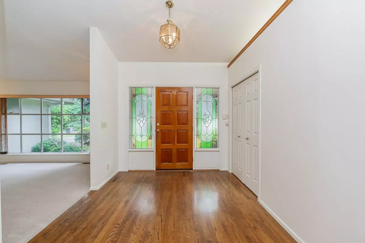 Living Room Photo of 13096 21a Avenue, Surrey, BC