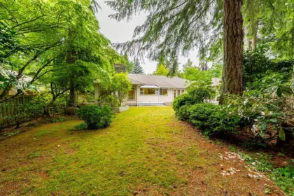 Community Amenities Photo (Clubhouse) of 13096 21a Avenue, Surrey, BC