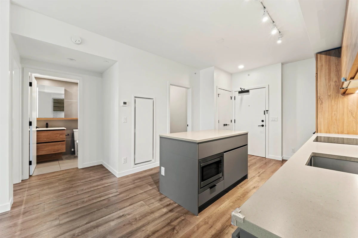 Dining Area Photo of 307 13428 105 Avenue, Surrey, BC