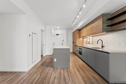 Kitchen Photo of 307 13428 105 Avenue, Surrey, BC