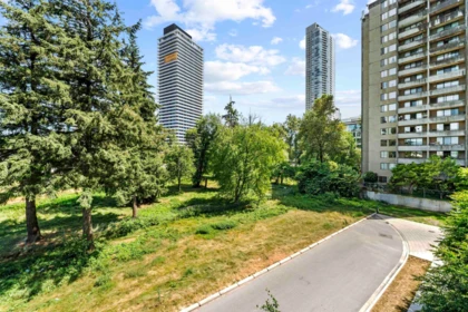 Laundry Room Photo of 307 13428 105 Avenue, Surrey, BC