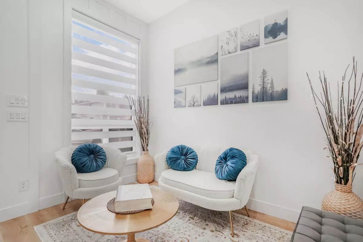 Living Room Photo of 2581 Terminal Court, Abbotsford, BC