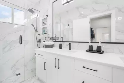 Laundry Room Photo of 2581 Terminal Court, Abbotsford, BC