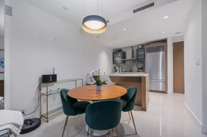 Breakfast Nook Photo of 3403 1111 Alberni Street, Vancouver, BC