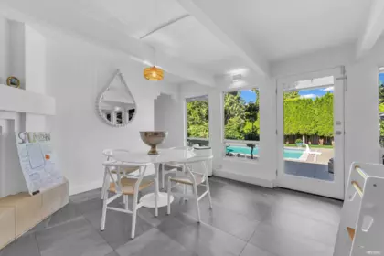 Kitchen Photo of 1555 Queens Avenue, West Vancouver, BC