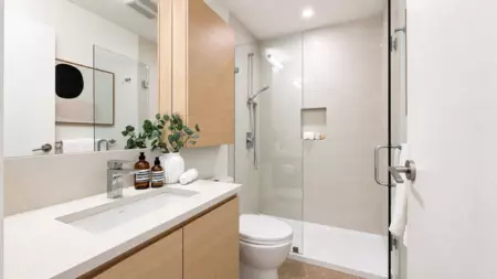 Guest Bathroom Photo of 3807 2108 Gilmore Avenue, Burnaby, BC
