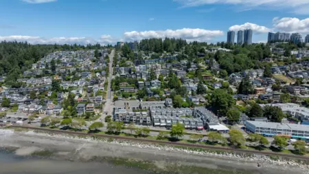 Swimming Pool Photo of 203 1150 Oxford Street, White Rock, BC