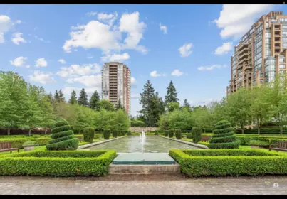 706 6833 Station Hill Drive, Burnaby, BC, Burnaby — Apartment/Condo for sale