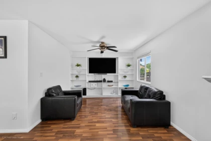 Powder Room Photo of 12460 63a Avenue, Surrey, BC